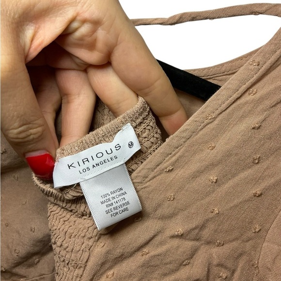 Tan textured Blouse with Short Sleeves and Tie Front - Picture 5 of 5